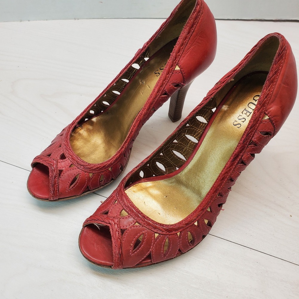 Guess Cherry Red Leather Peep Toe‎ Platform Pumps Laser Cut Heels Womens 7.5M